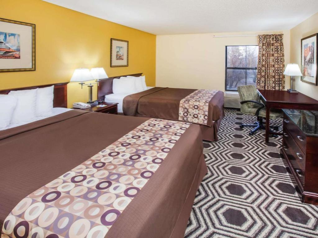 Halsted Inn And Suites Harvey - Chicago Southland Esterno foto